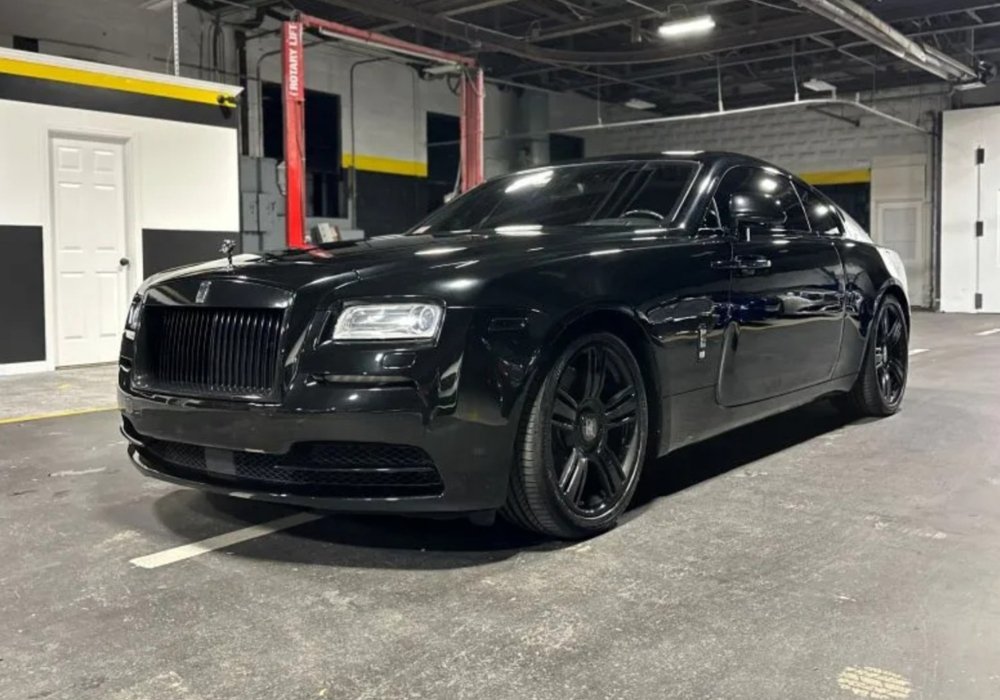 Rolls-Royce Wraith Ultra-Luxury Coupe Rental – Harboring Luxury