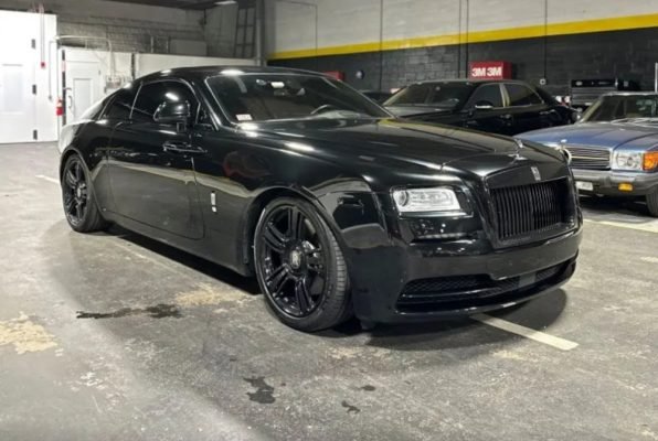 Rolls-Royce Wraith Ultra-Luxury Coupe Rental – Harboring Luxury